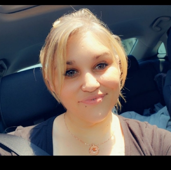 Meet your Posher, Kristina - Picture 1 of 1